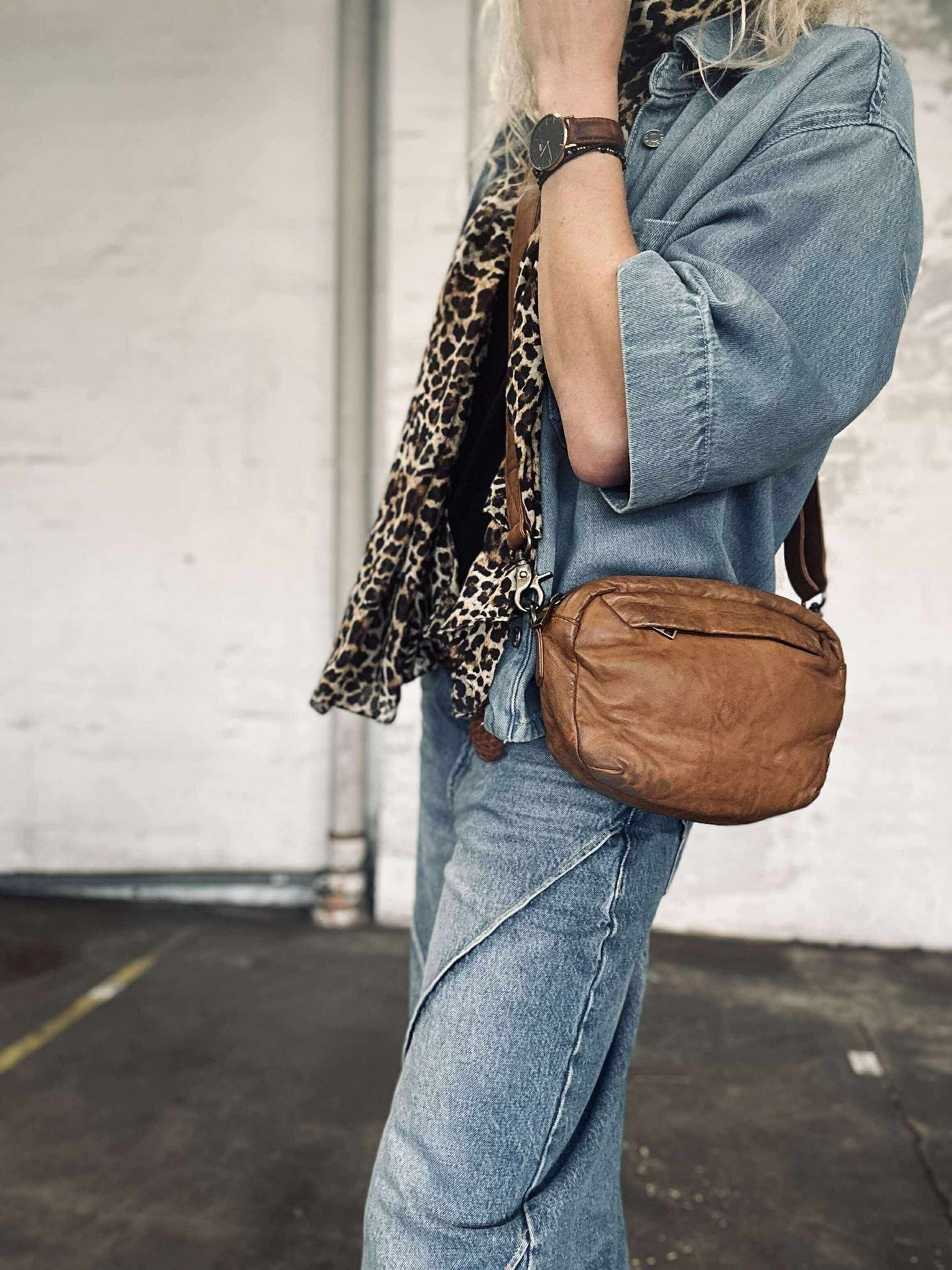 Axelremsväska Hanna Cognac