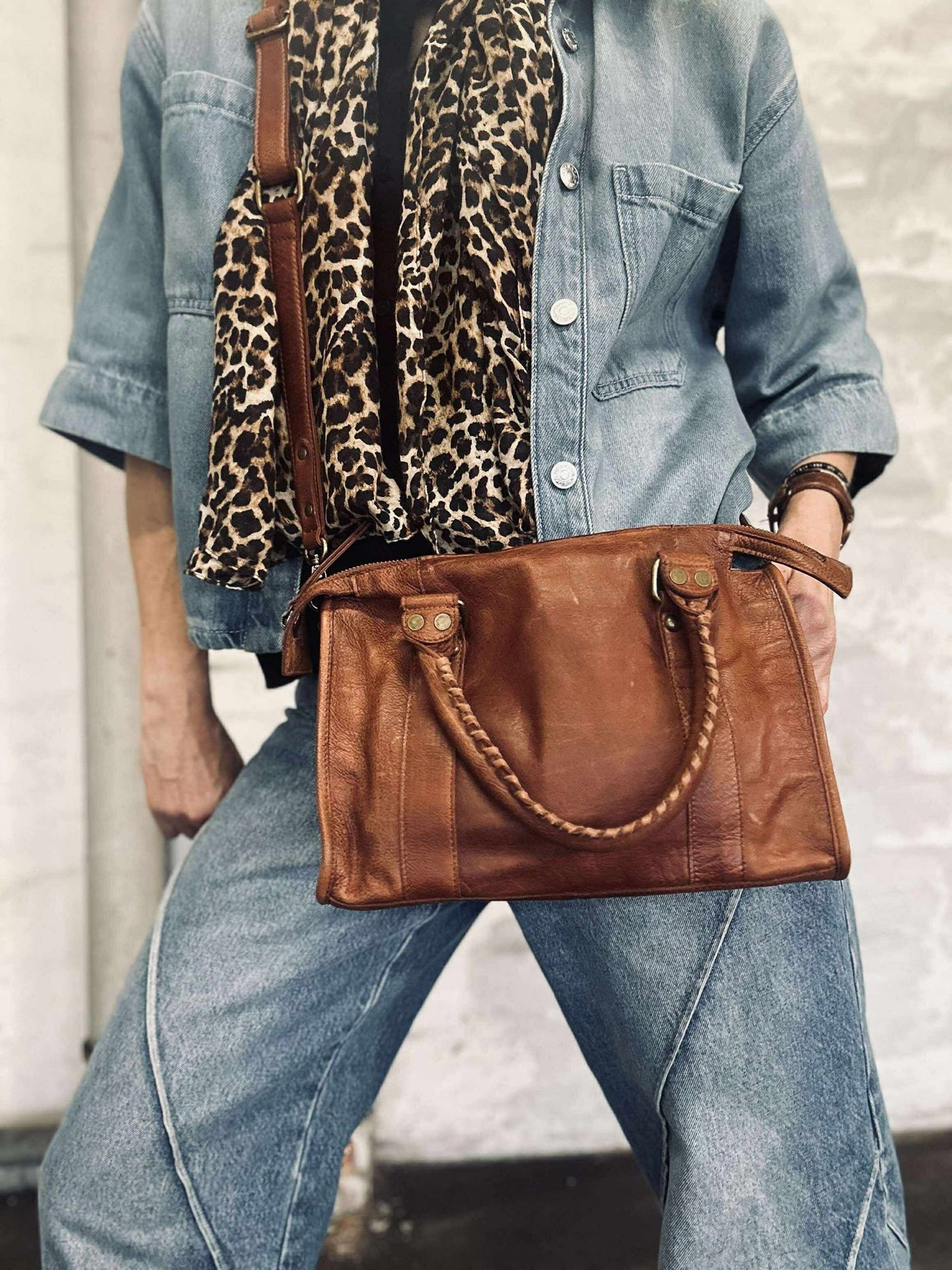 Crossover Miri Liten - Valnöt