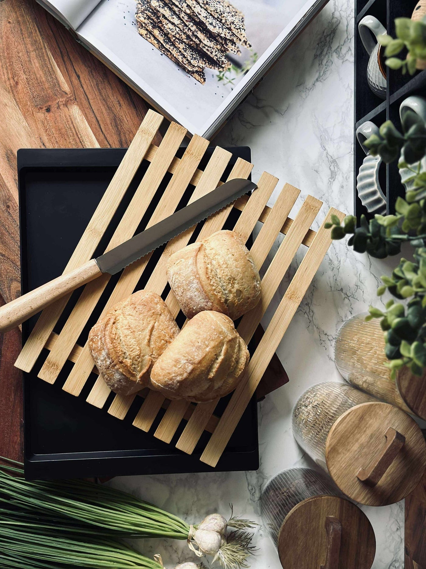 Skärbräda med smulbricka