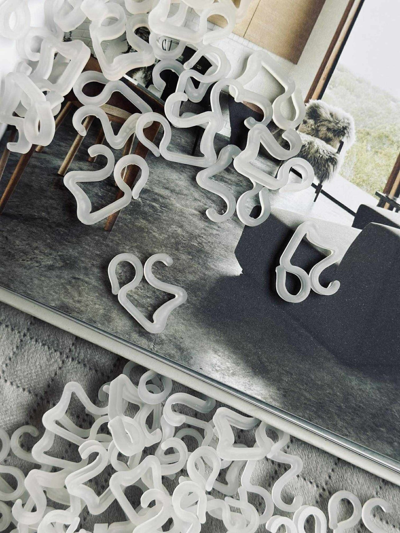 Krokar för upphängning av ljusslinga - 50 st.