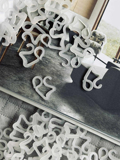 Krokar för upphängning av ljusslinga - 50 st.