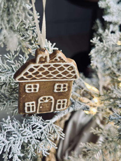 Hängande pepparkakshus