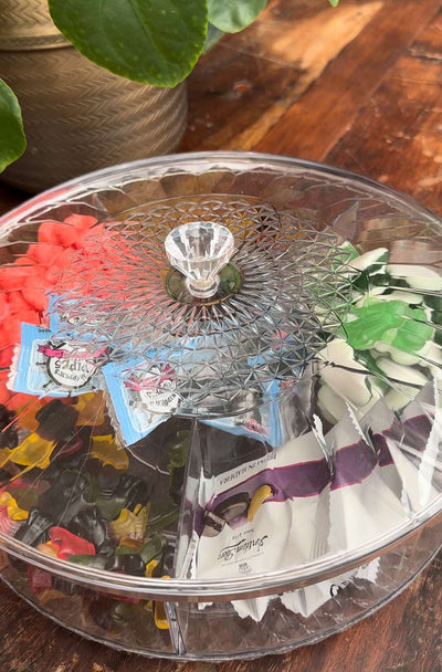 Serveringsfat med avdelning och lock