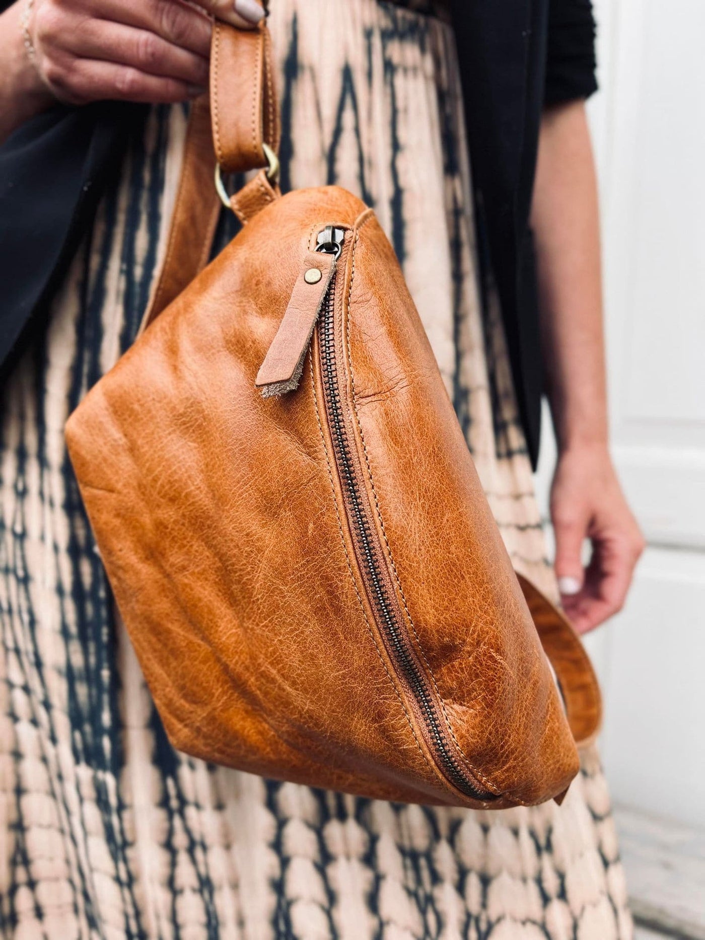 Bumbag BELLA i Cognac buffelläder