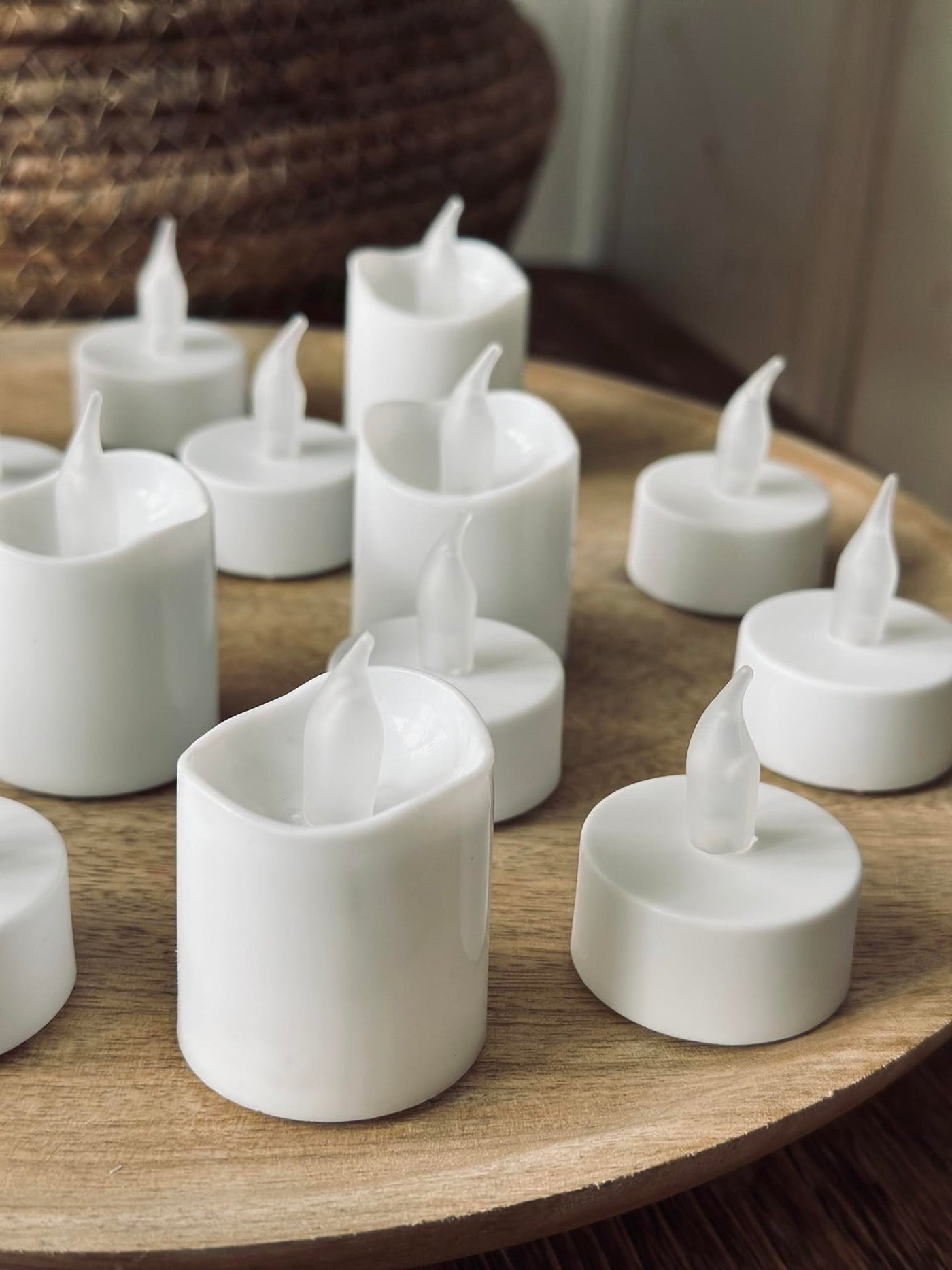 LED ljuspaket med 16 värmeljus