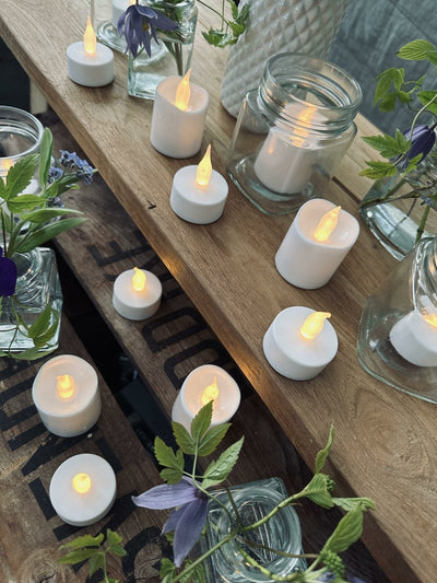 LED ljuspaket med 16 värmeljus